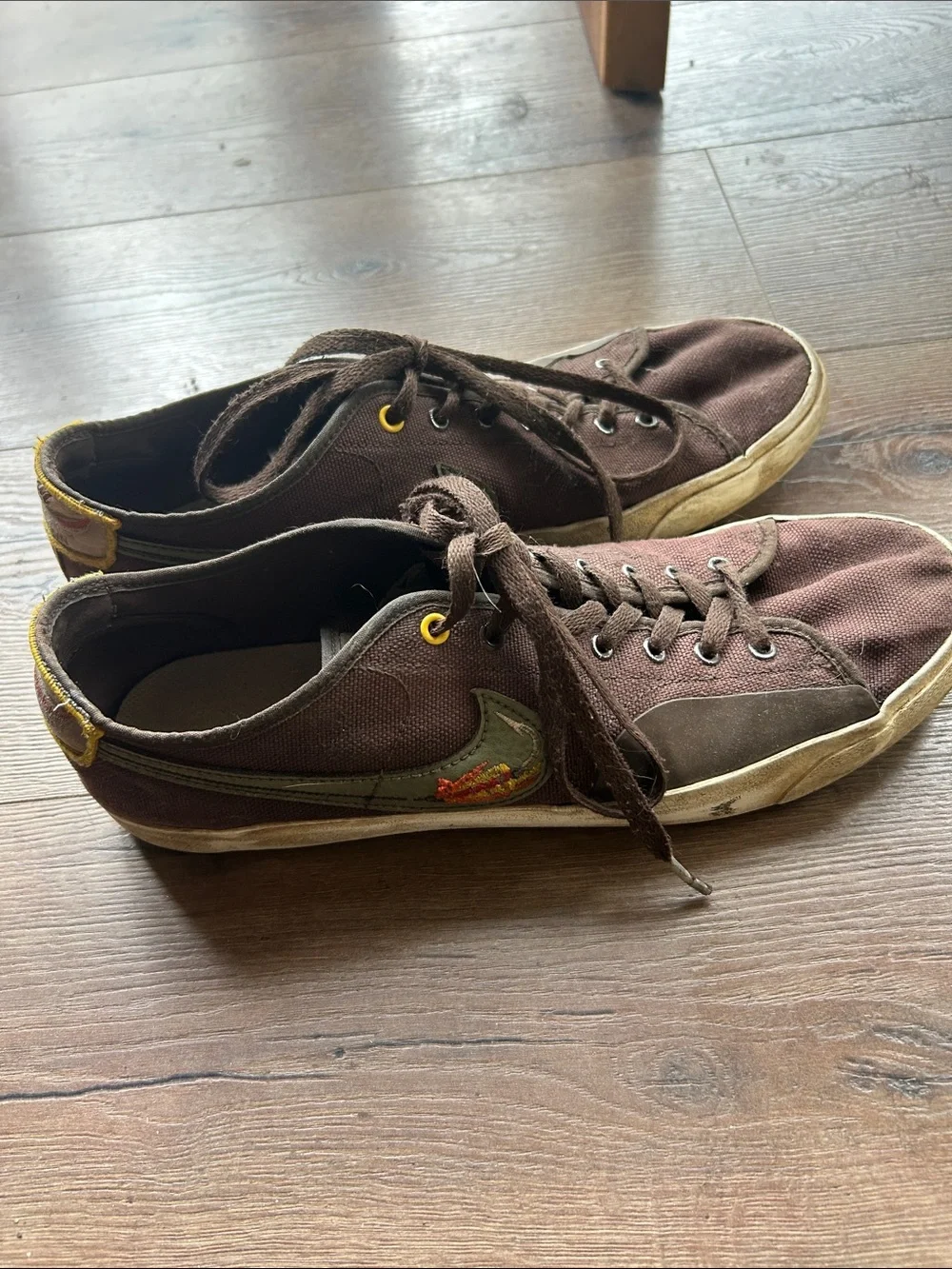 Nike SB Daan Vanderlinden  Brown Canvas Skate Shoes with Olive Accent !! Size 11